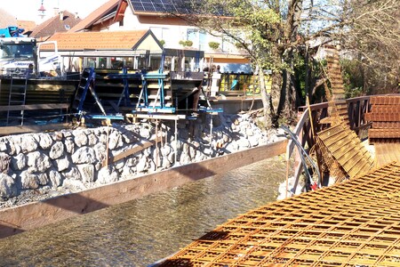 GRADNJA BRVI ČEZ CERKNIŠČICO 03 FOTO LJUBO VUKELIČ